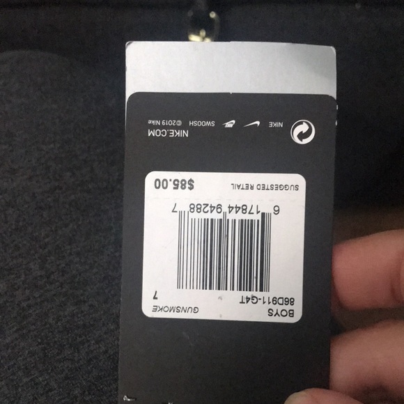 New kids puffer jacket. - Picture 5 of 6